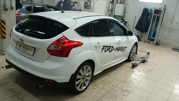 Ford Focus, 2011 - вид 2