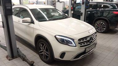 Mercedes-Benz GLA-класс 2017 года, 98 000 км - вид 1