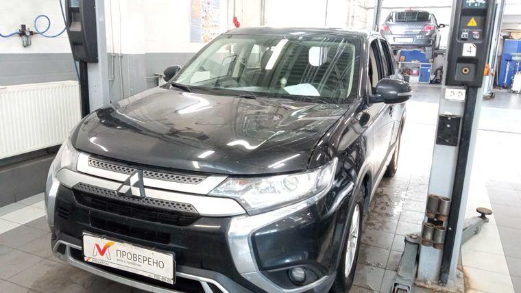Mitsubishi Outlander, 2021
