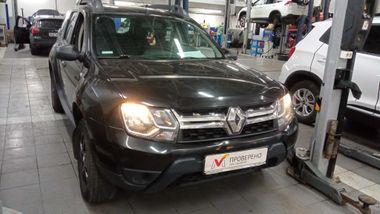 Renault Duster 2016 года, 75 000 км - вид 2