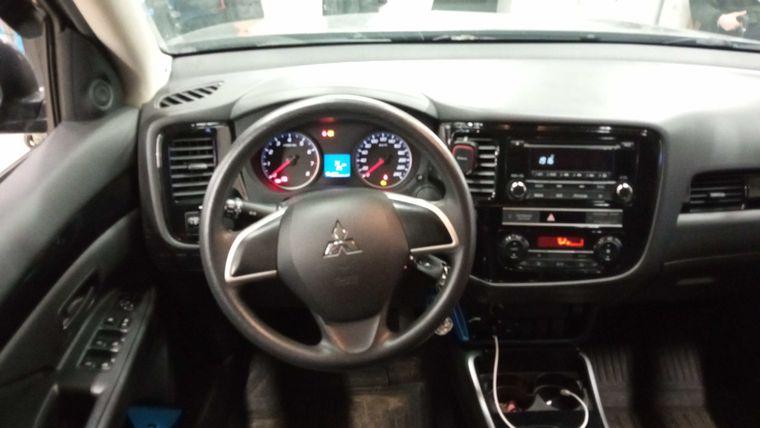 Mitsubishi Outlander, 2019 - вид 4
