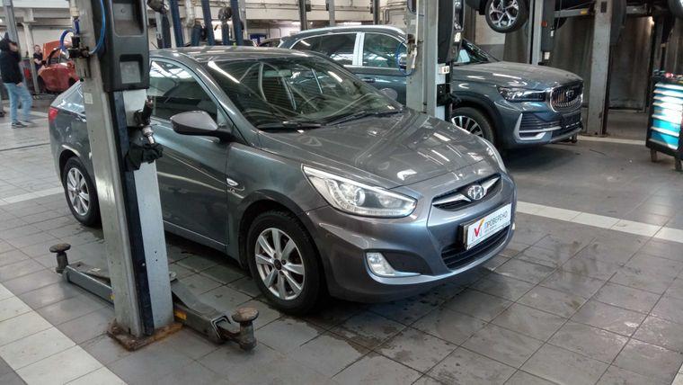 Hyundai Solaris 2013 года, 158 285 км - вид 2