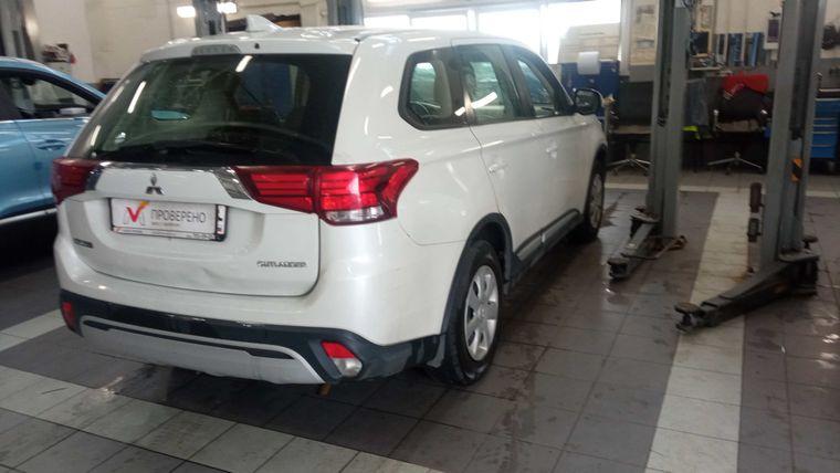 Mitsubishi Outlander, 2019