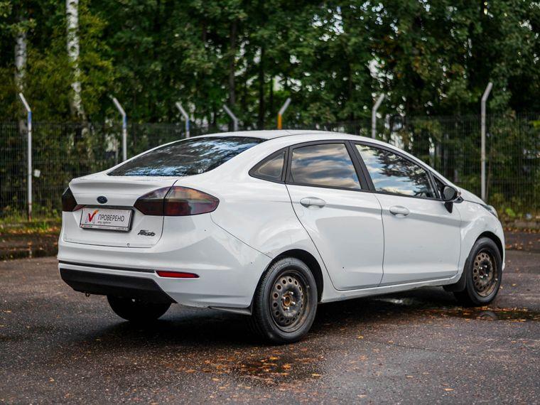 Ford Fiesta 2015 года, 307 538 км - вид 2