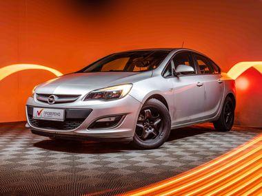 Opel Astra 2013 года, 268 437 км - вид 1