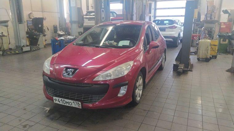 Peugeot 308 2011 года, 167 702 км - вид 1