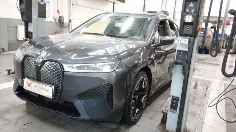 BMW iX 2021 года, 72 305 км - вид 1