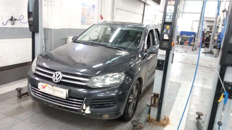 Volkswagen Touareg 2014 года, 461 086 км - вид 1