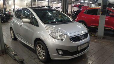 Kia Venga 2012 года, 159 689 км - вид 2