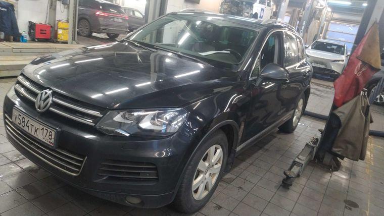 Volkswagen Touareg 2011 года, 254 835 км - вид 1