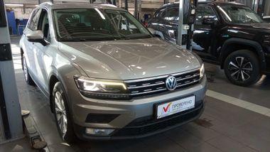 Volkswagen Tiguan 2017 года, 148 050 км - вид 2