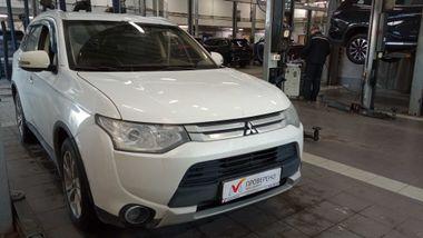 Mitsubishi Outlander 2014 года, 208 141 км - вид 2