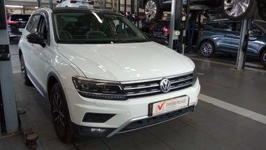 Volkswagen Tiguan 2019 года, 69 192 км - вид 2