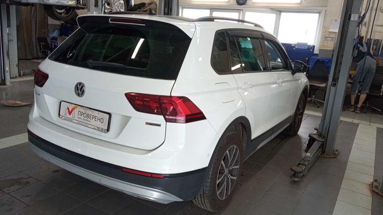 Volkswagen Tiguan,  - вид 2