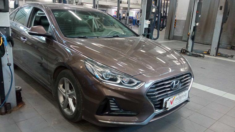 Hyundai Sonata 2019 года, 311 664 км - вид 2