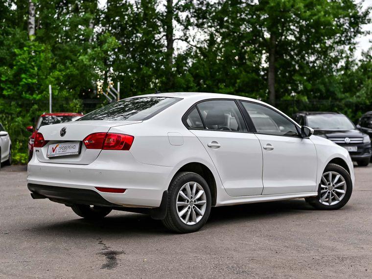 Volkswagen Jetta 2013 года, 143 159 км - вид 2