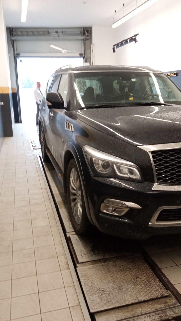 Infiniti QX80 2016 года, 183 570 км - вид 1