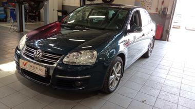 Volkswagen Jetta 2009 года, 214 400 км - вид 1