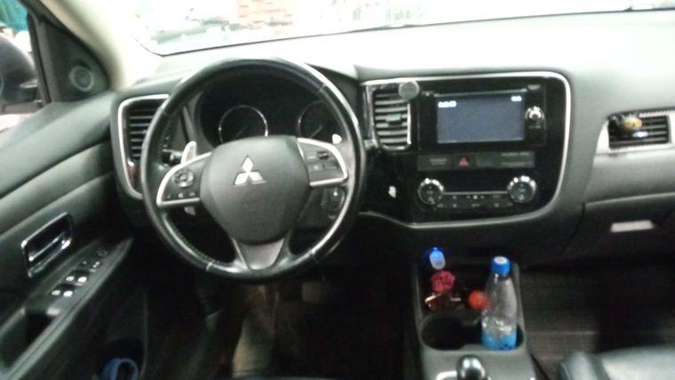 Mitsubishi Outlander, 2012 - вид 4