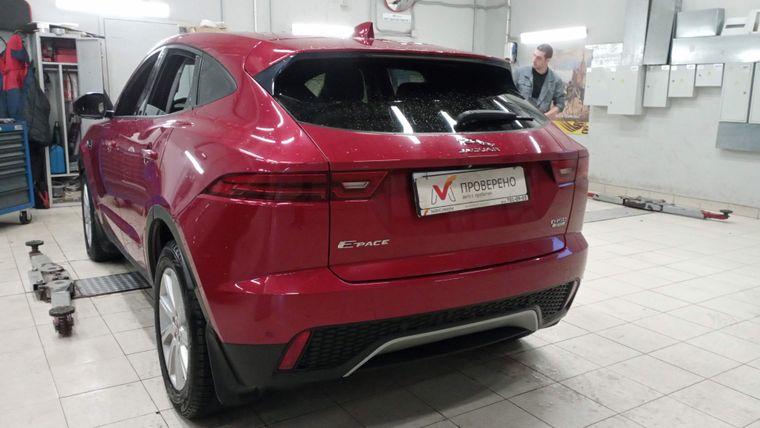 Jaguar E-Pace, 2018 - вид 3