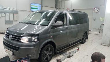 Volkswagen Multivan 2010 года, 150 718 км - вид 1