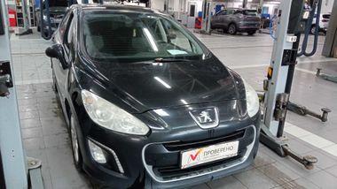 Peugeot 308 2011 года, 159 087 км - вид 2