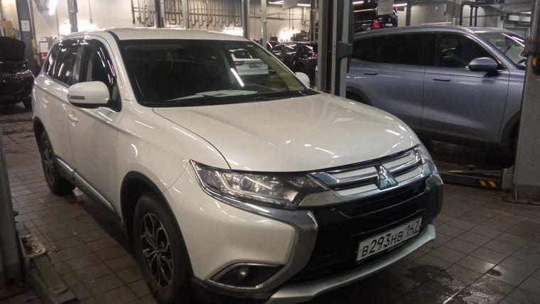 Mitsubishi Outlander 2017 года, 133 223 км - вид 2