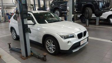 BMW X1 2010 года, 284 205 км - вид 2