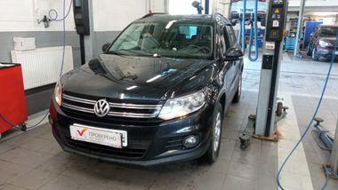 Volkswagen Tiguan 2013 года, 139 898 км - вид 1