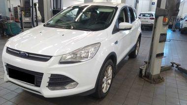 Ford Kuga 2015 года, 143 552 км - вид 1