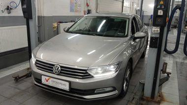 Volkswagen Passat 2016 года, 153 533 км - вид 1
