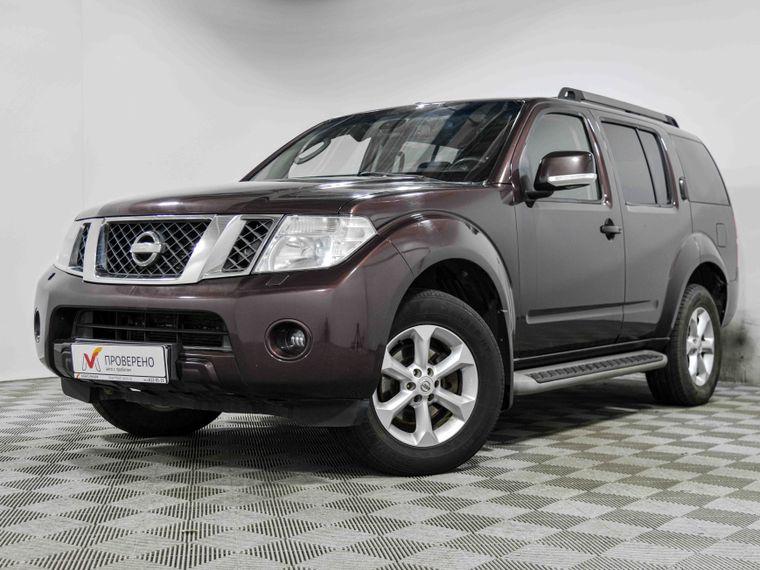 Nissan Pathfinder, 2011