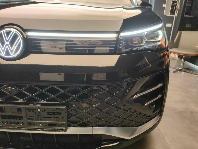Volkswagen Tiguan L, 2024 - вид 3