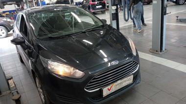 Ford Fiesta 2015 года, 145 346 км - вид 2