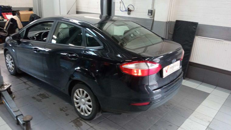 Ford Fiesta, 2015 - вид 3