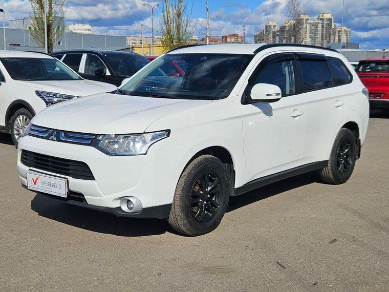 Mitsubishi Outlander, 2013