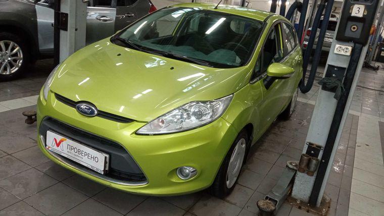 Ford Fiesta 2010 года, 92 830 км - вид 1