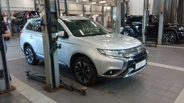 Mitsubishi Outlander 2022 года, 138 698 км - вид 2