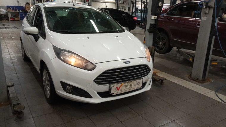 Ford Fiesta 2015 года, 109 148 км - вид 2