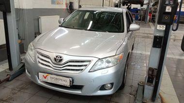 Toyota Camry 2010 года, 287 518 км - вид 1