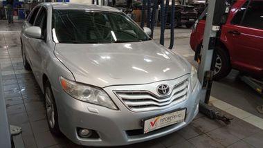 Toyota Camry 2010 года, 287 518 км - вид 2