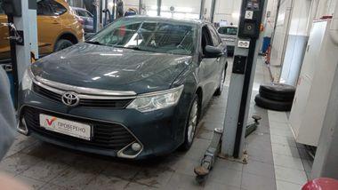 Toyota Camry 2015 года, 280 970 км - вид 1
