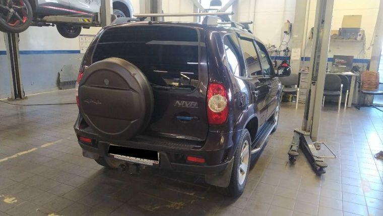 Chevrolet Niva,  - вид 2