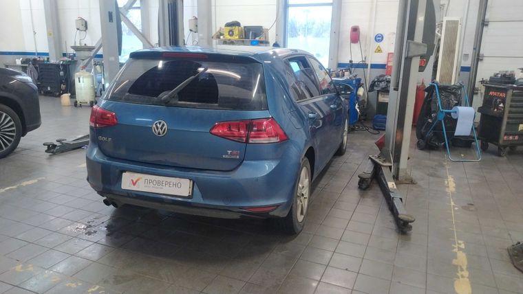 Volkswagen Golf,  - вид 2