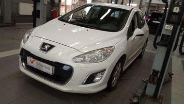 Peugeot 308 2011 года, 106 204 км - вид 1