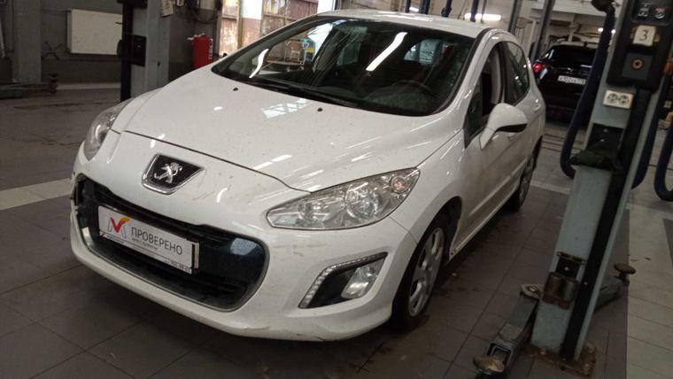 Peugeot 308 2011 года, 106 204 км - вид 1