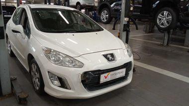 Peugeot 308 2011 года, 106 204 км - вид 2
