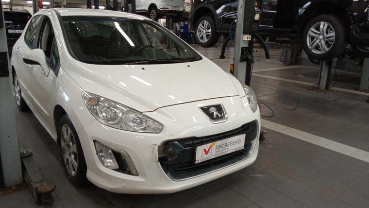 Peugeot 308 2011 года, 106 204 км - вид 2