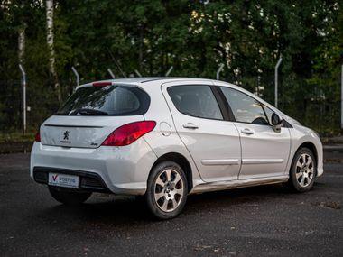 Peugeot 308 2011 года, 106 204 км - вид 2