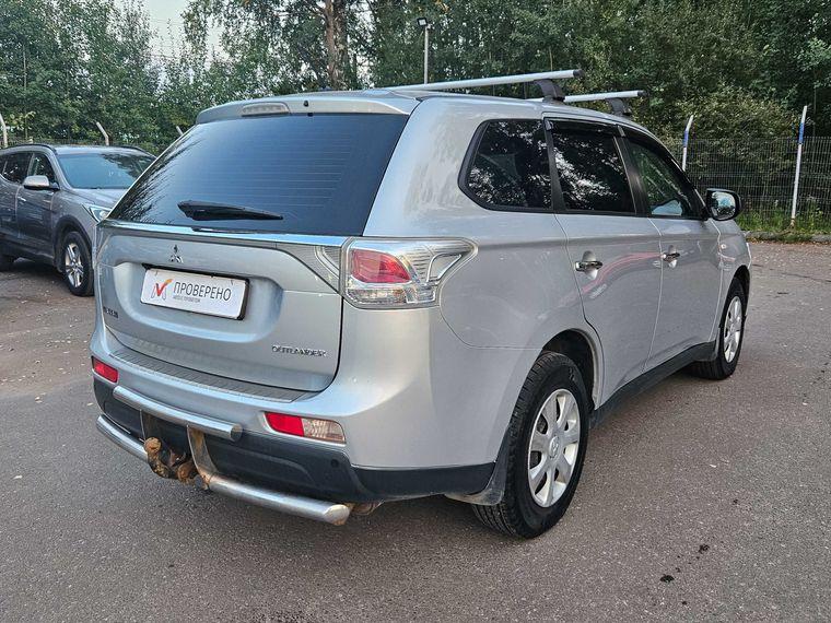 Mitsubishi Outlander, 2014 - вид 3